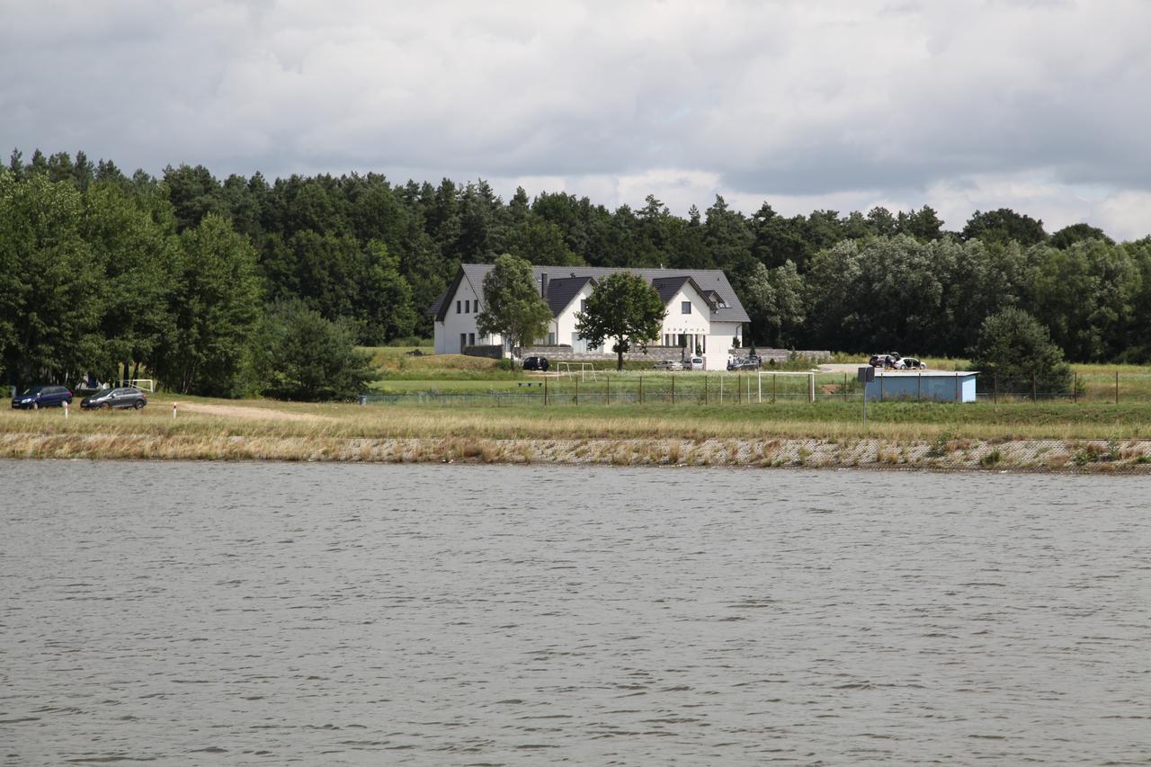 Świdnica Essenza Party Center B&B 외부 사진